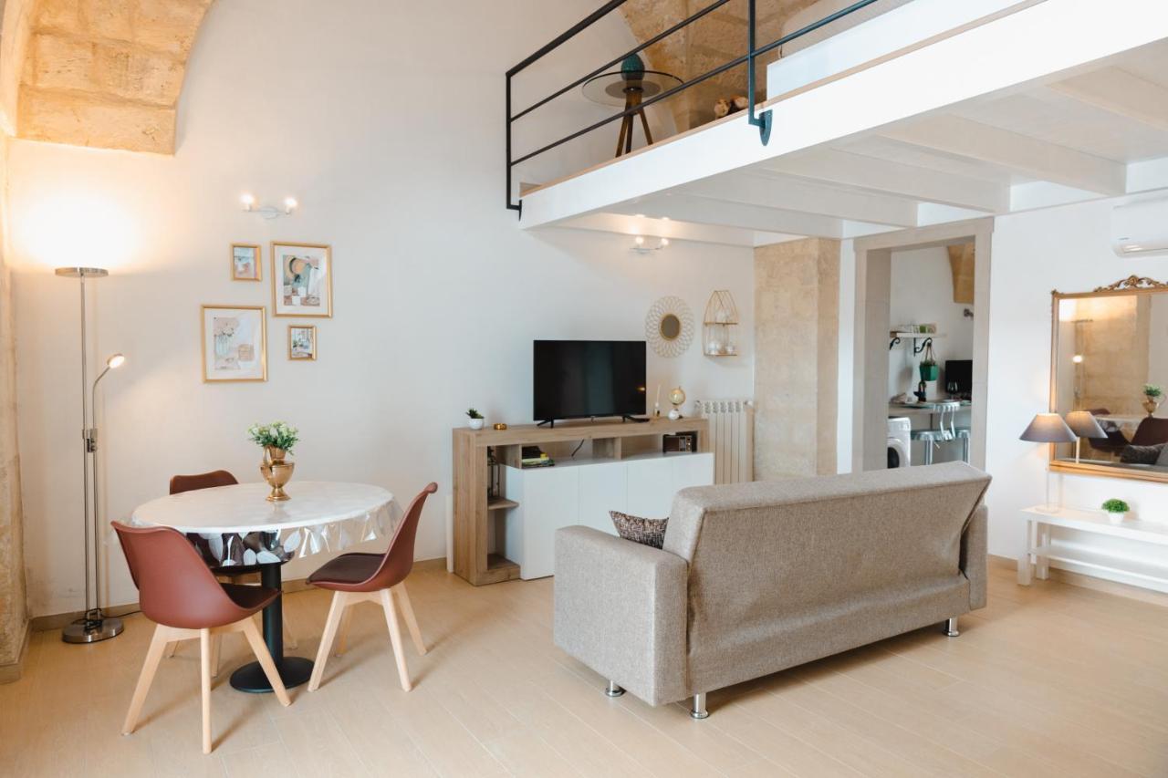 Casa Alera Con Idromassaggio Βίλα Λέτσε Εξωτερικό φωτογραφία